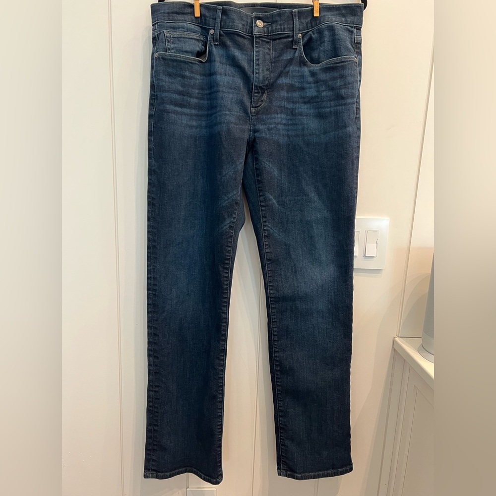 Joe’s Jeans men’s Caleb classic straight leg jeans size 34